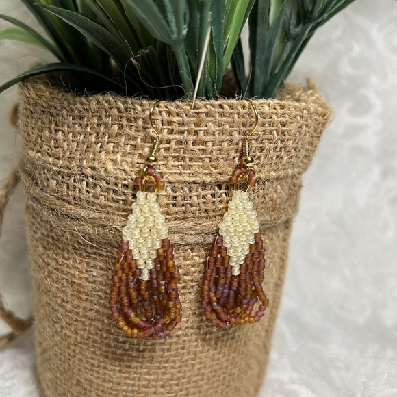 NEW - Boho Chic Hand Crafted Beaded Earrings - Picture 2 of 5